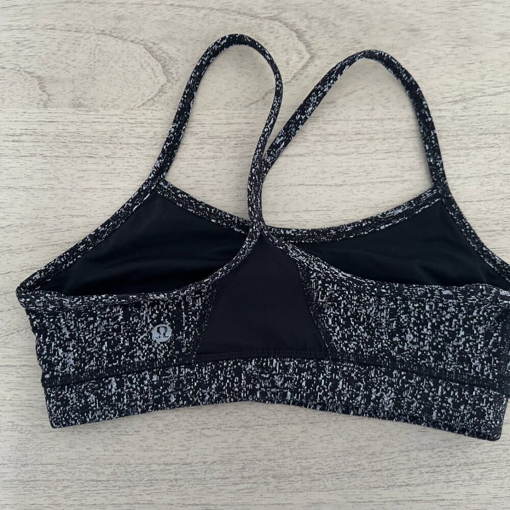 Lululemon Flow Y Bra - Picture 2 of 2